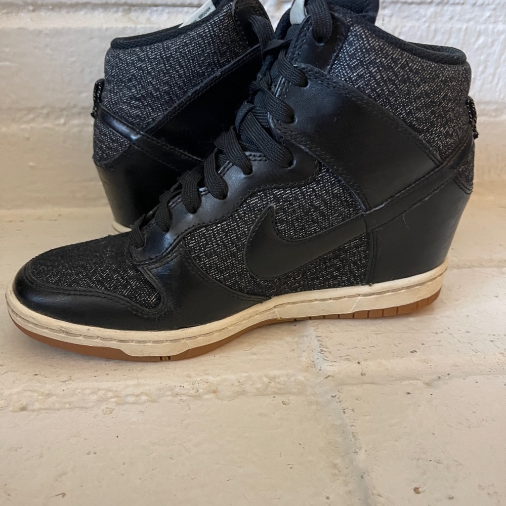 Nike Sky High Black and Gray Hidden Wedge Sneakers with Textured Upper Size 6.5